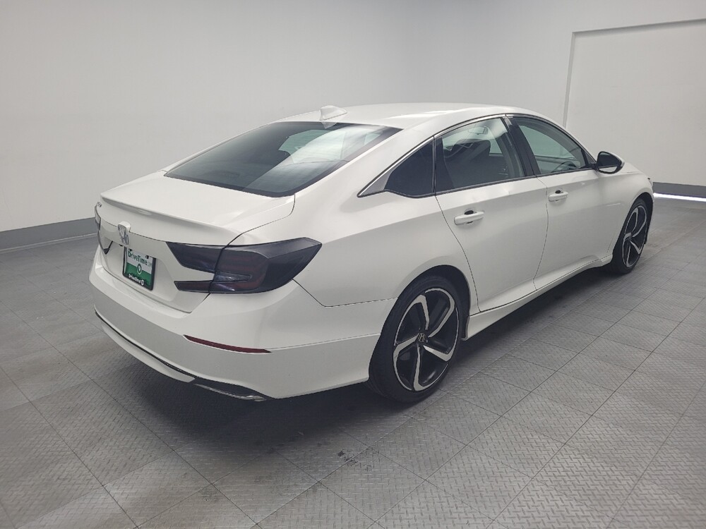 2018 Honda Accord in Huntsville, AL 35816 - 18081677 9