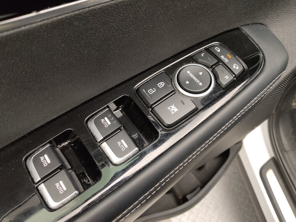 2017 Kia Sorento in Colorado Springs, CO 80909 - 18081685 27