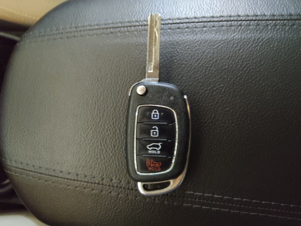 2017 Hyundai Santa Fe in Charlotte, NC 28213 - 18081686 32