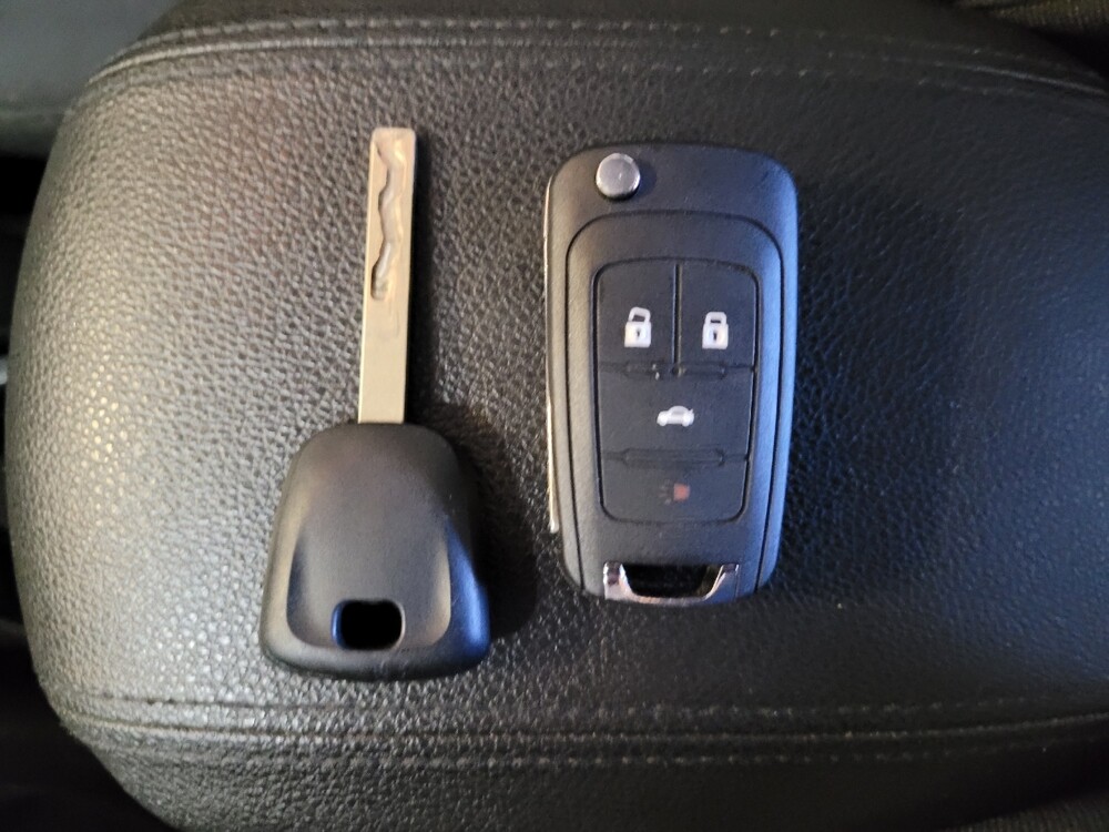 2016 Chevrolet Cruze in Charlotte, NC 28213 - 18081687 32