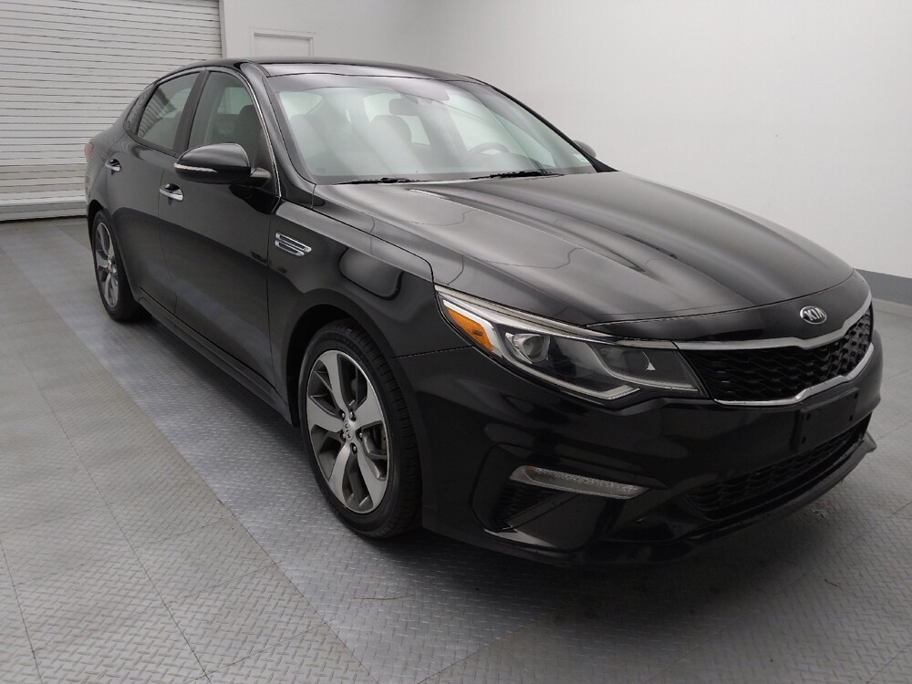 2020 Kia Optima in Lakewood, CO 80215 - 18081689 13
