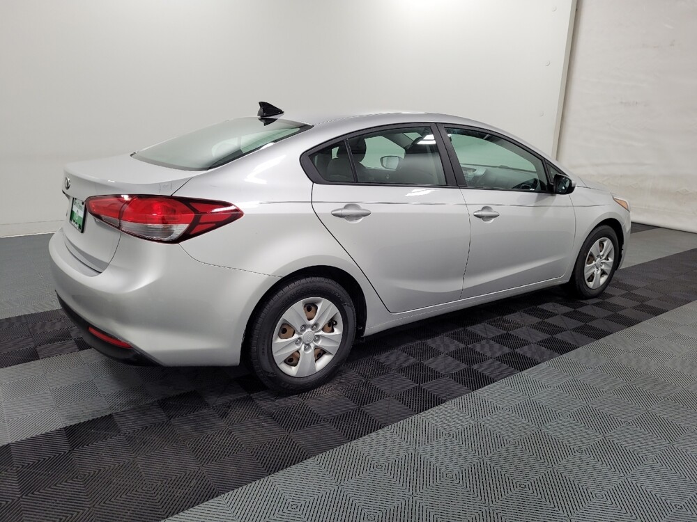 2018 Kia Forte in Langhorne, PA 19047 - 18081694 10