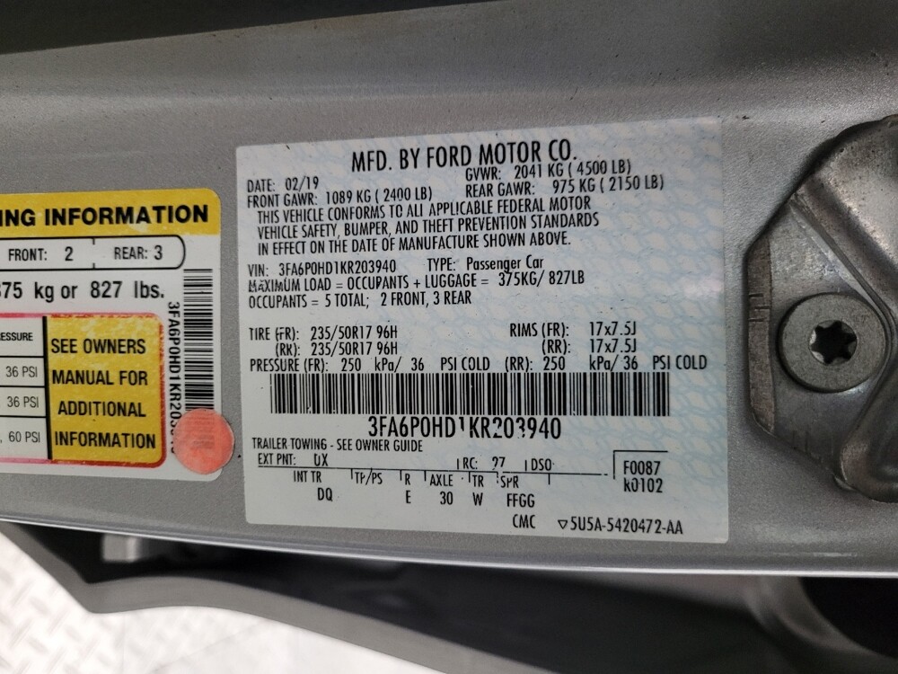 2019 Ford Fusion in Glendale, AZ 85301 - 18081726 33