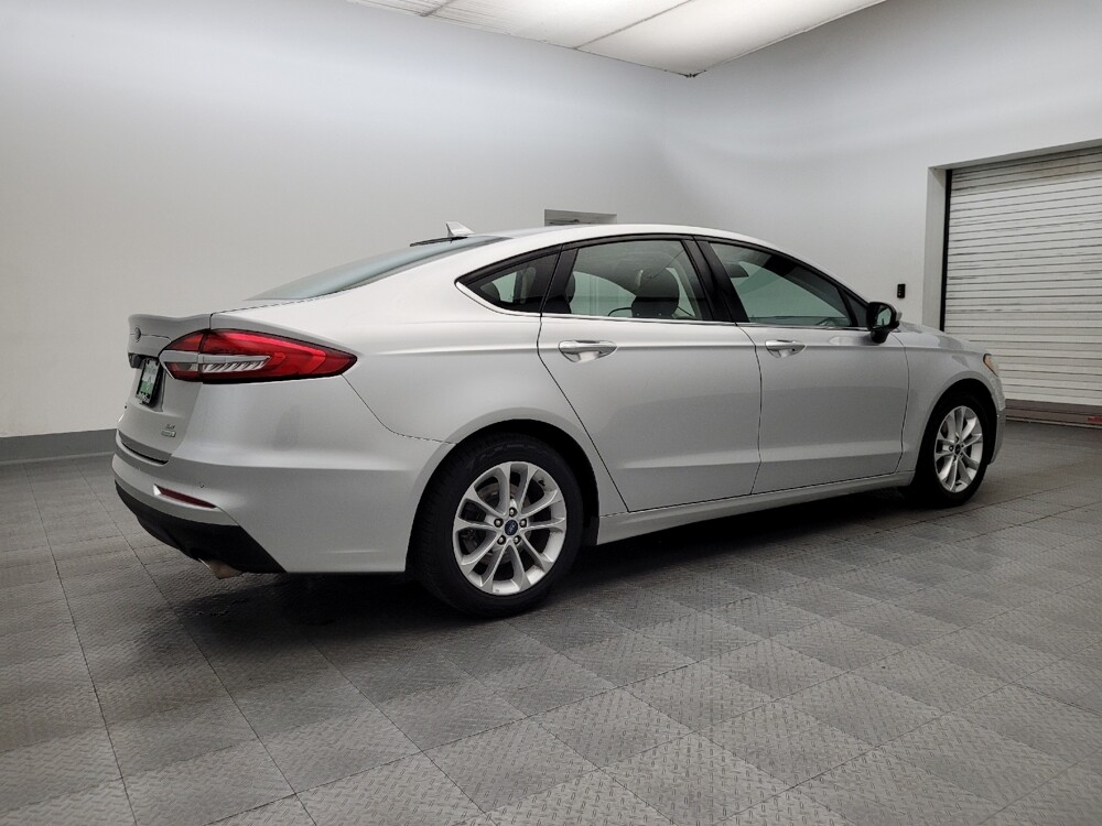 2019 Ford Fusion in Glendale, AZ 85301 - 18081726 10