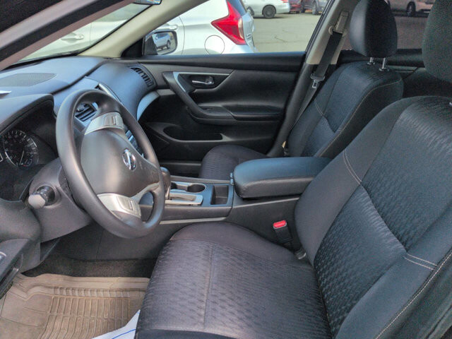 2017 Nissan Altima in North Little Rock, AR 72117-1620 - 18081734 4