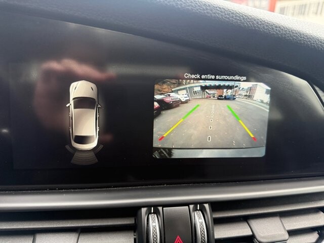 2017 Alfa Romeo Giulia in Pottsville, PA 17901 - 18081739 15