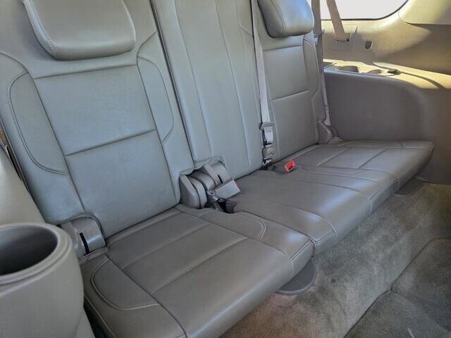 2016 Chevrolet Suburban in Mesa, AZ 85212 - 18081742 31