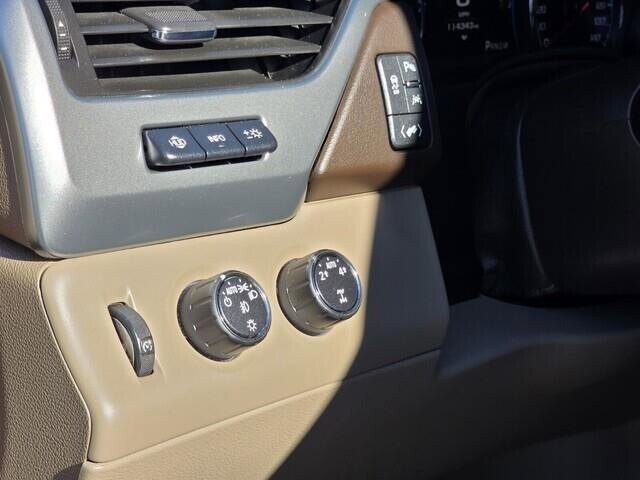 2016 Chevrolet Suburban in Mesa, AZ 85212 - 18081742 17