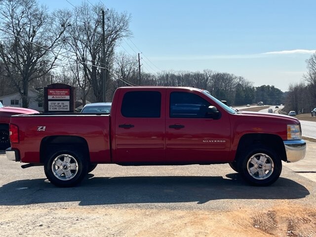 2013 Chevrolet Silverado 1500 in Flowery Branch, GA 30542 - 18081754 4