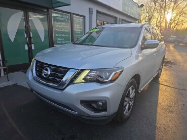 2019 Nissan Pathfinder in Knoxville, TN 37912
