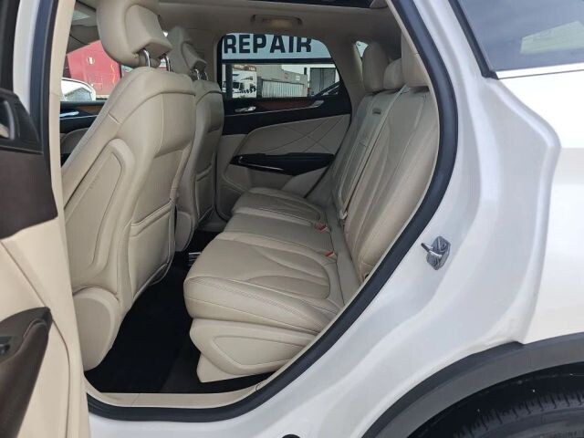 2017 Lincoln MKC in Wadena, MN 56482 - 18081779 20