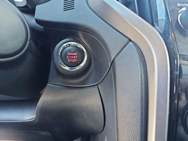 2019 Subaru Ascent in Wadena, MN 56482 - 18081784 20