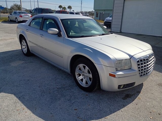 2007 Chrysler 300 in Hudson, FL 34669 - 18081790 2