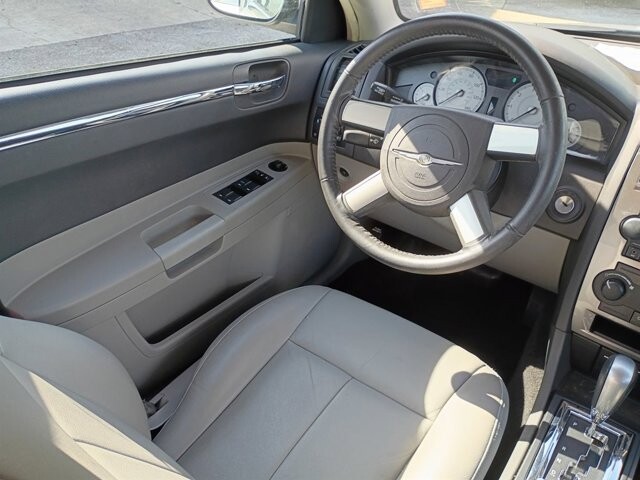 2007 Chrysler 300 in Hudson, FL 34669 - 18081790 11