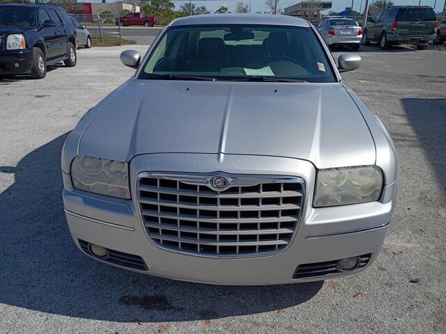 2007 Chrysler 300 in Hudson, FL 34669 - 18081790 3