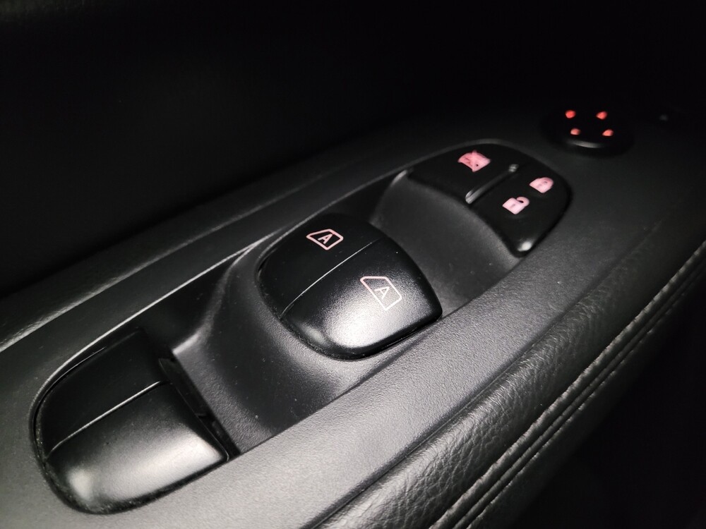 2019 Nissan Pathfinder in Torrance, CA 90504 - 18081801 27