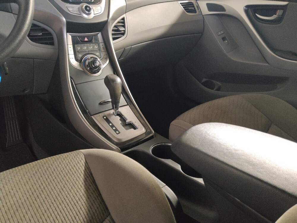 2013 Hyundai Elantra Coupe in Chattanooga, TN 37421 - 18081802 26