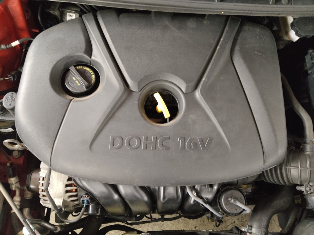 2013 Hyundai Elantra Coupe in Chattanooga, TN 37421 - 18081802 30