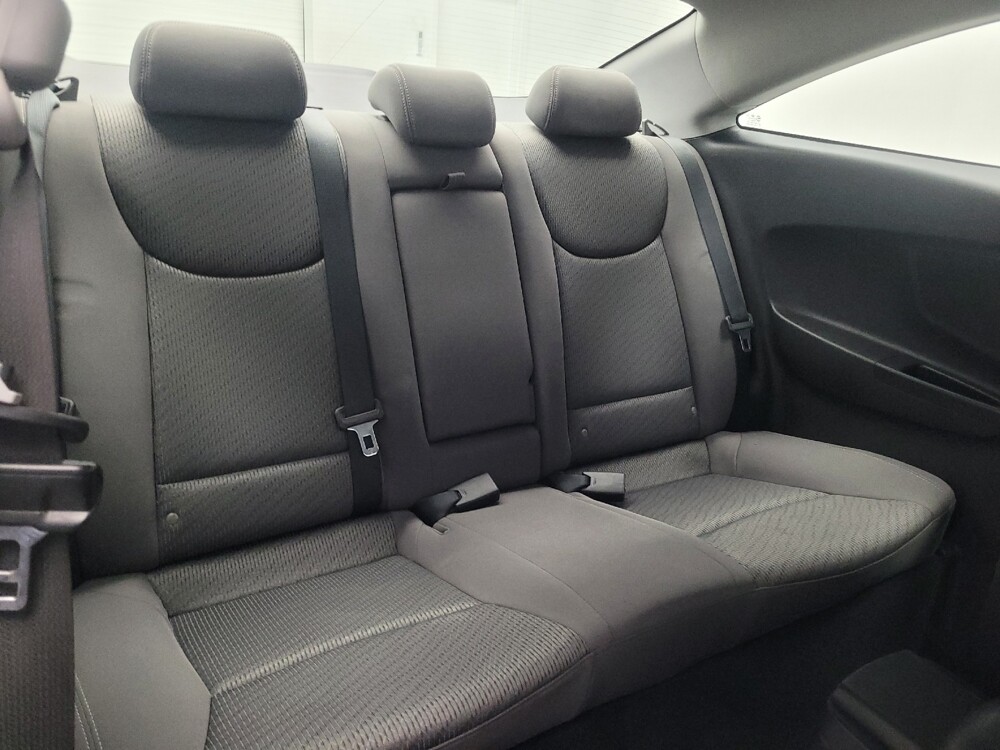 2013 Hyundai Elantra Coupe in Chattanooga, TN 37421 - 18081802 19