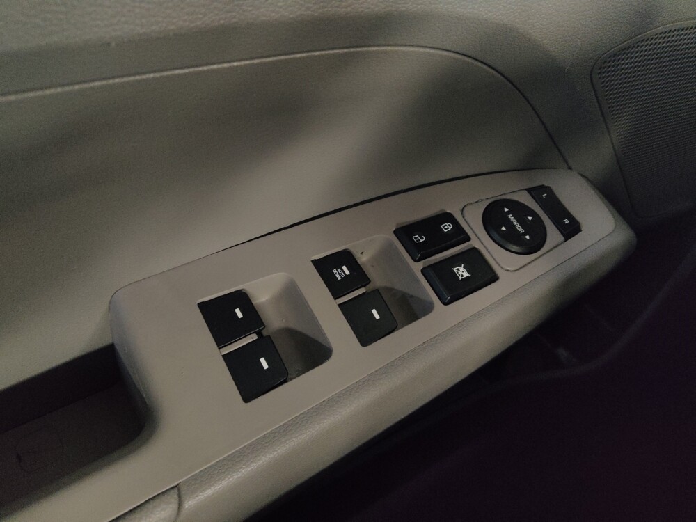 2018 Hyundai Elantra in Duluth, GA 30096 - 18081811 27