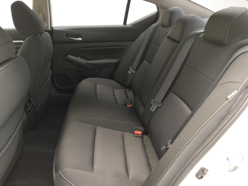 2019 Nissan Altima in Knoxville, TN 37923 - 18081820 18