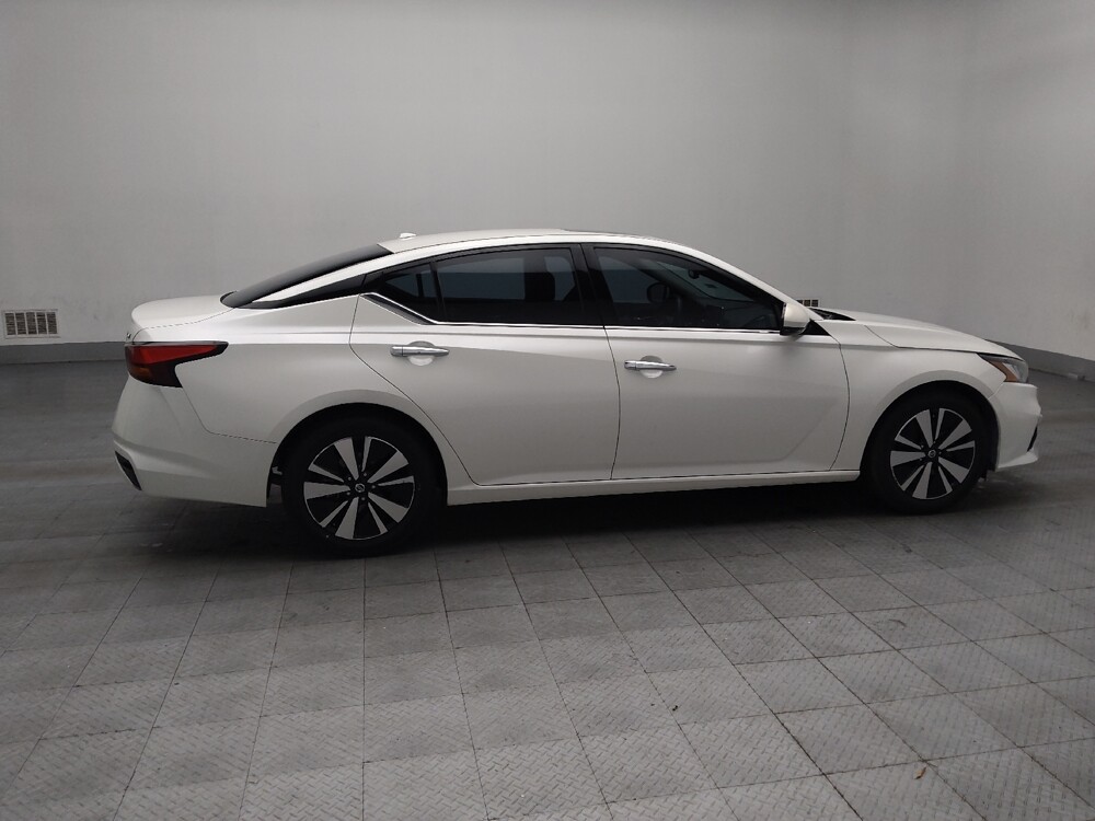 2019 Nissan Altima in Knoxville, TN 37923 - 18081820 10