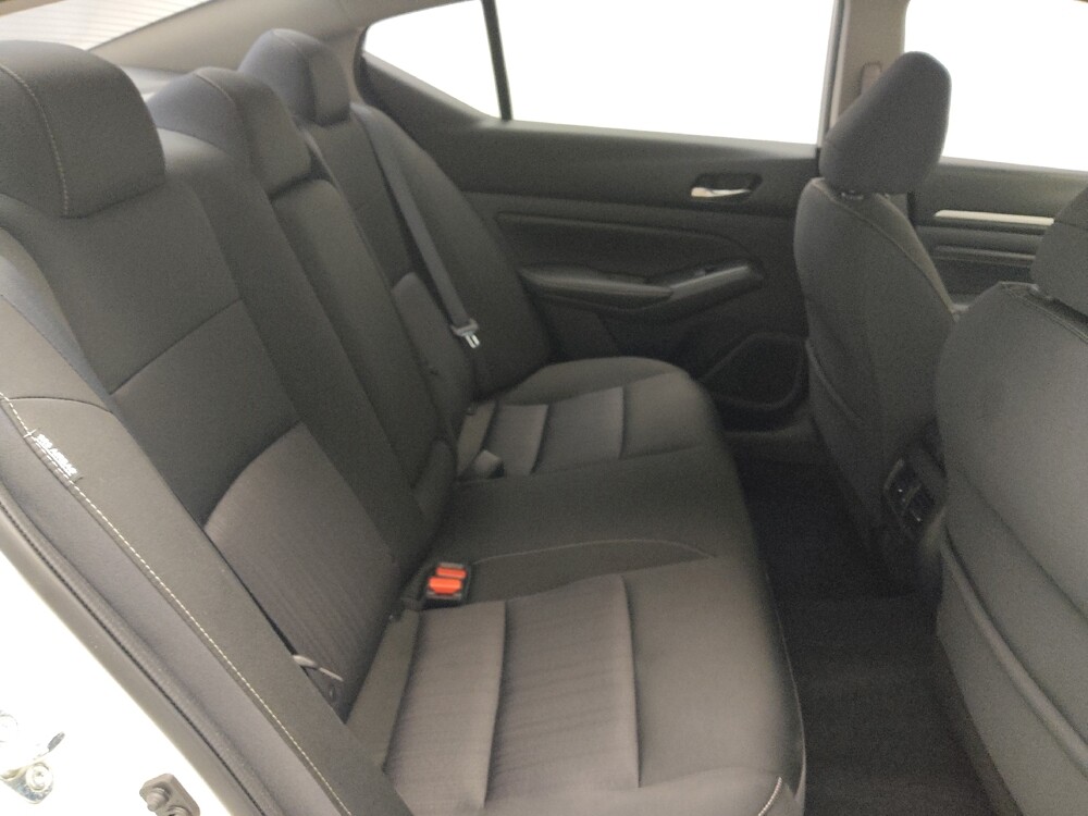 2019 Nissan Altima in Knoxville, TN 37923 - 18081820 19