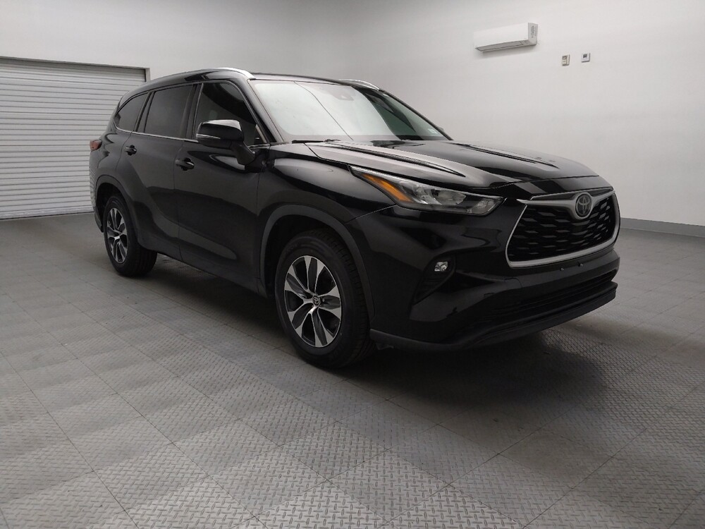 2020 Toyota Highlander in Tulsa, OK 74145 - 18081839 13