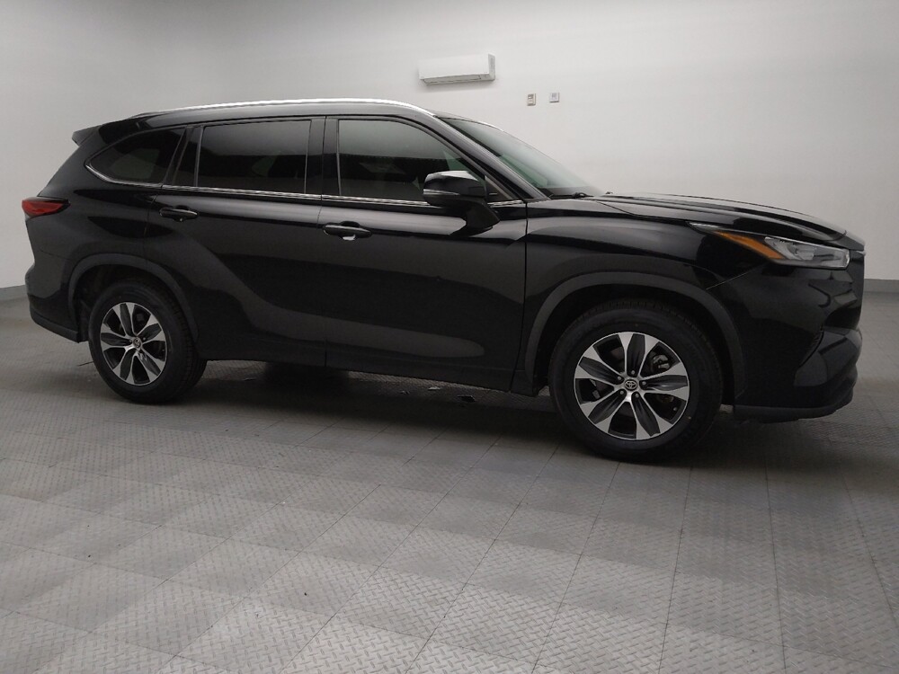 2020 Toyota Highlander in Tulsa, OK 74145 - 18081839 11