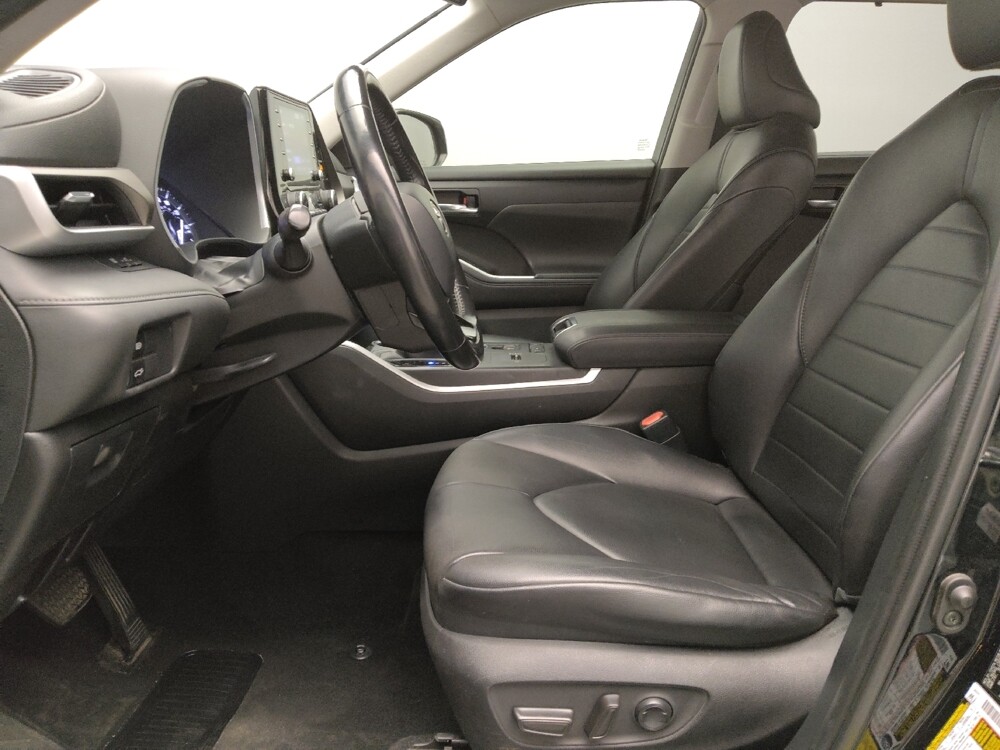 2020 Toyota Highlander in Tulsa, OK 74145 - 18081839 17
