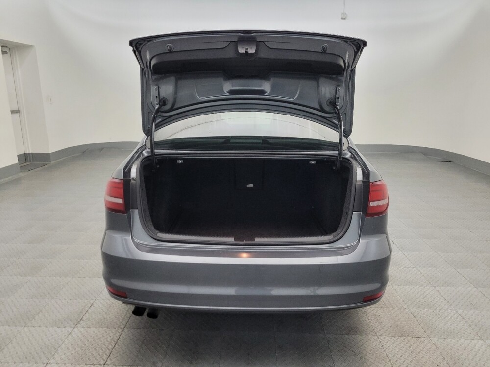 2017 Volkswagen Jetta in Glendale, AZ 85301 - 18081844 29