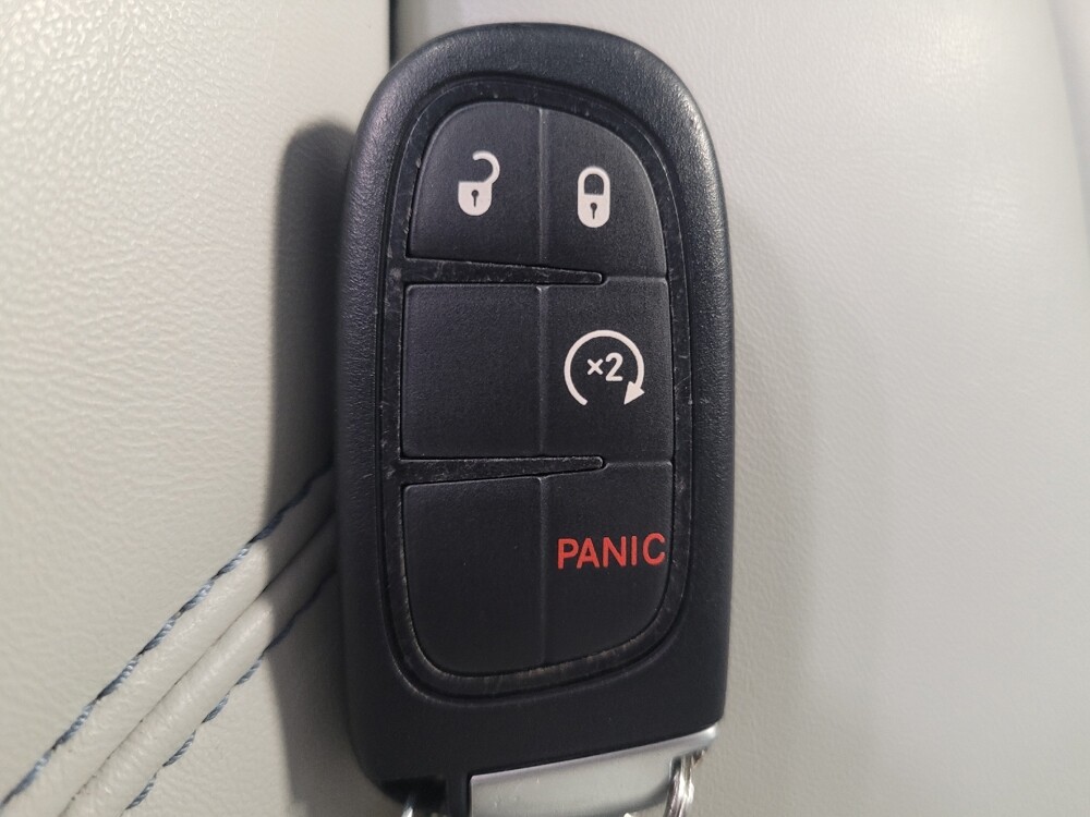 2021 Jeep Cherokee in Clearwater, FL 33764 - 18081856 32