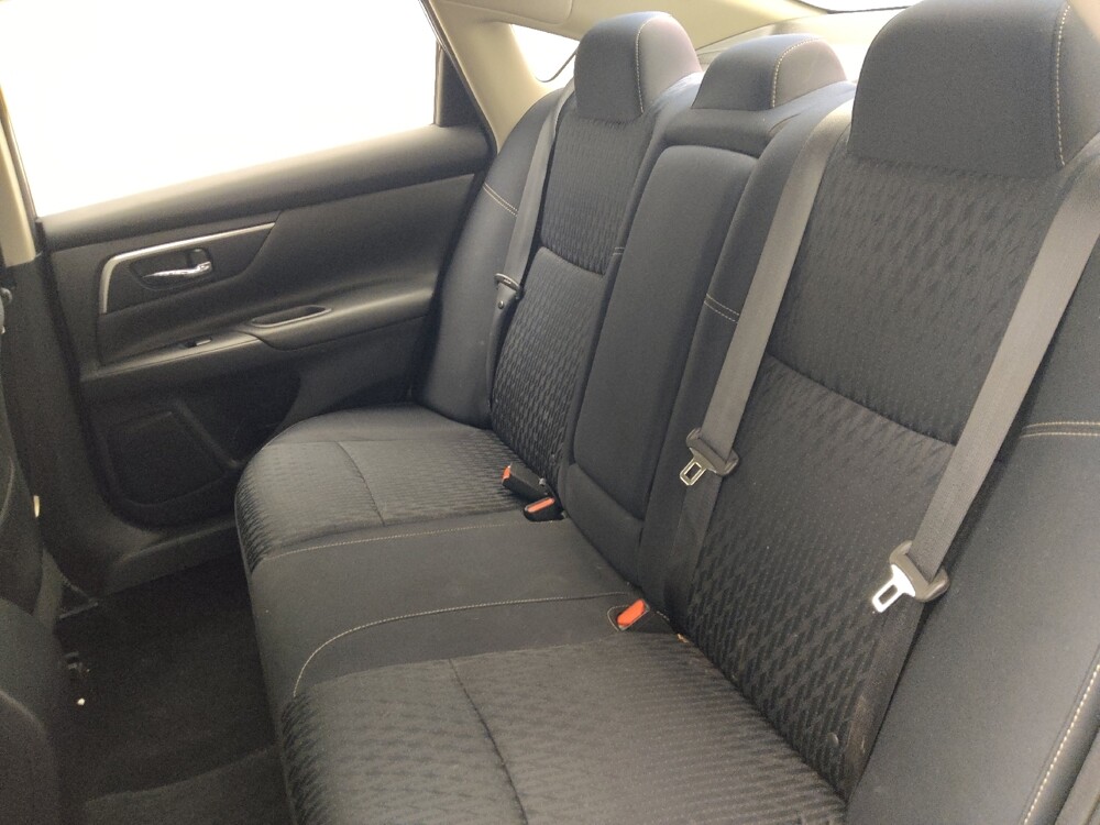 2018 Nissan Altima in Pensacola, FL 32505 - 18081868 18