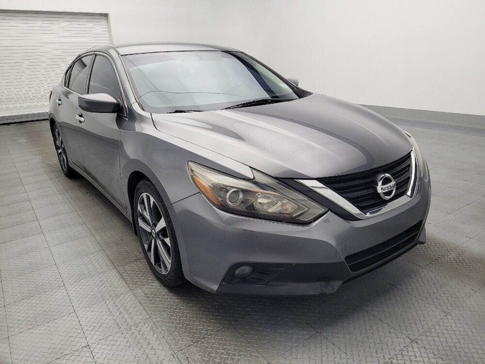 2017 Nissan Altima in Lauderdale Lakes, FL 33313 - 18081875 13