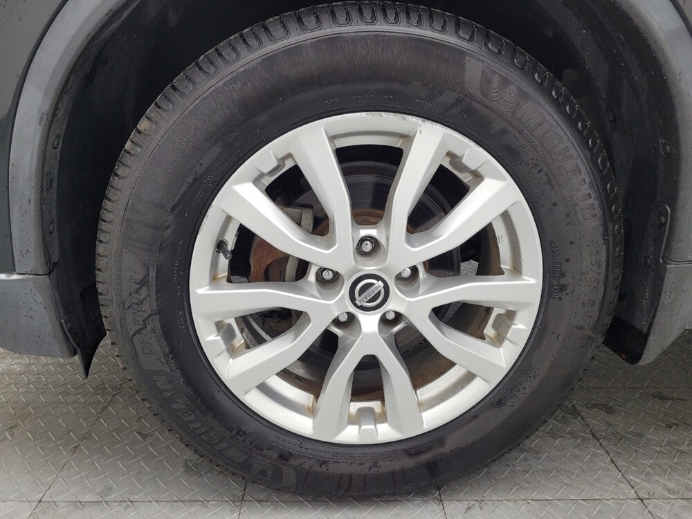 2017 Nissan Rogue in Raleigh, NC 27604 - 18081911 31