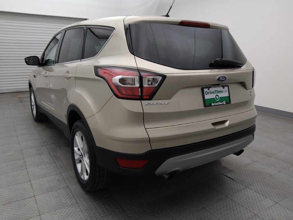 2017 Ford Escape in Houston, TX 77060 - 18081918 5