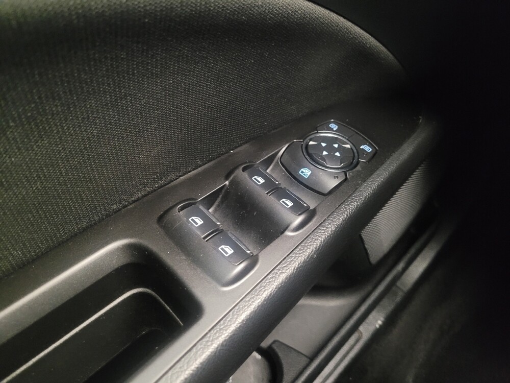 2017 Ford Fusion in Miamisburg, OH 45342 - 18081928 27