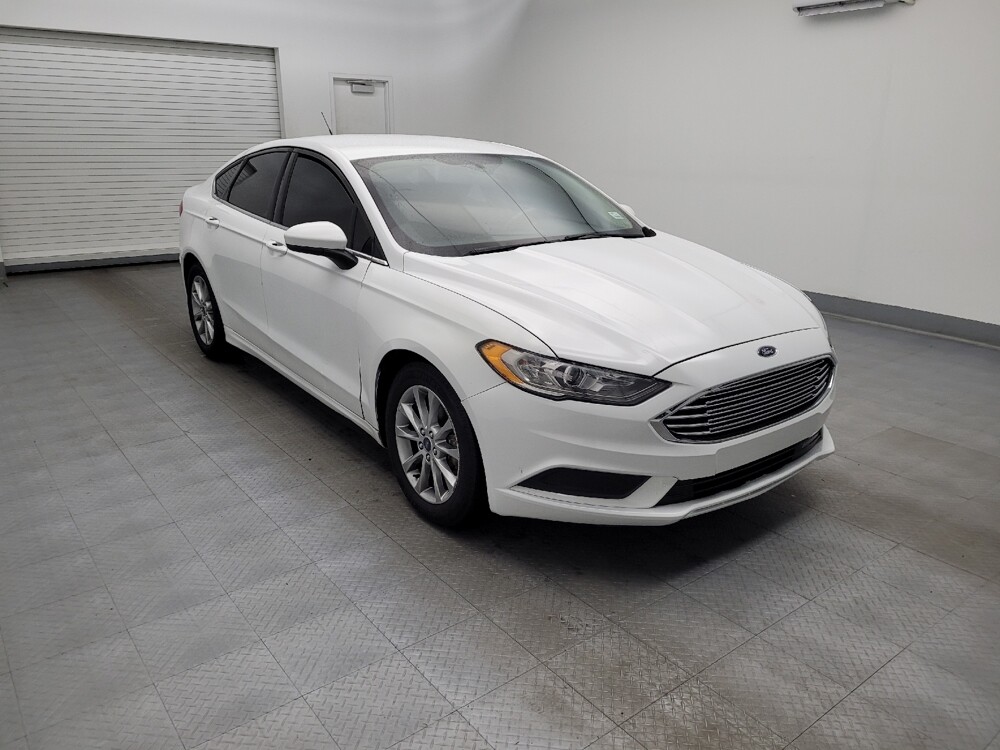2017 Ford Fusion in Miamisburg, OH 45342 - 18081928 13