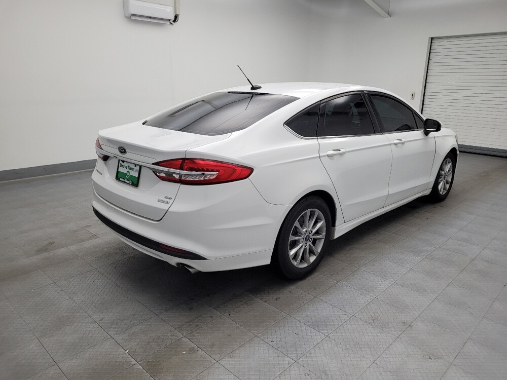 2017 Ford Fusion in Miamisburg, OH 45342 - 18081928 9