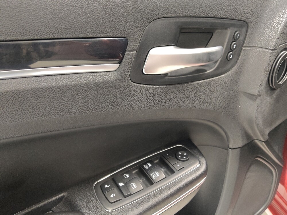 2017 Chrysler 300 in Columbus, OH 43231 - 18081929 27