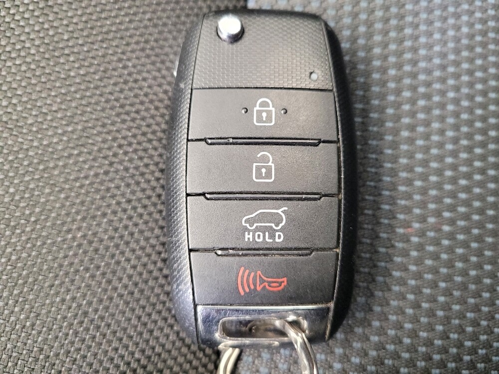 2016 Kia Sportage in Toledo, OH 43617 - 18081932 32