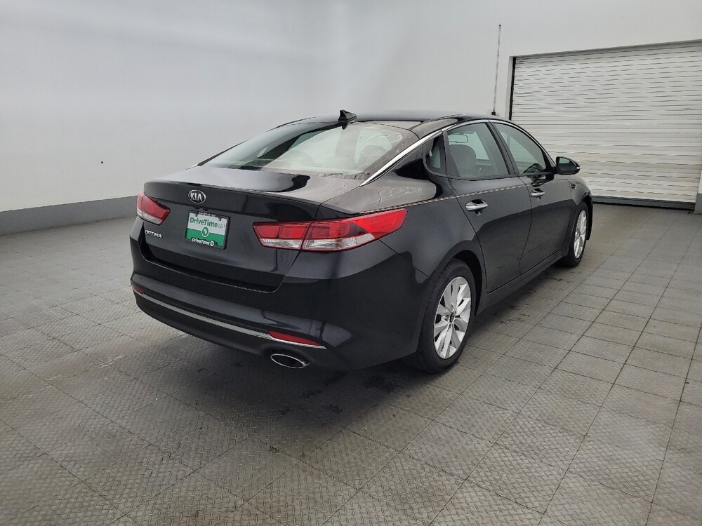 2018 Kia Optima in Glen Burnie, MD 21061 - 18081943 9