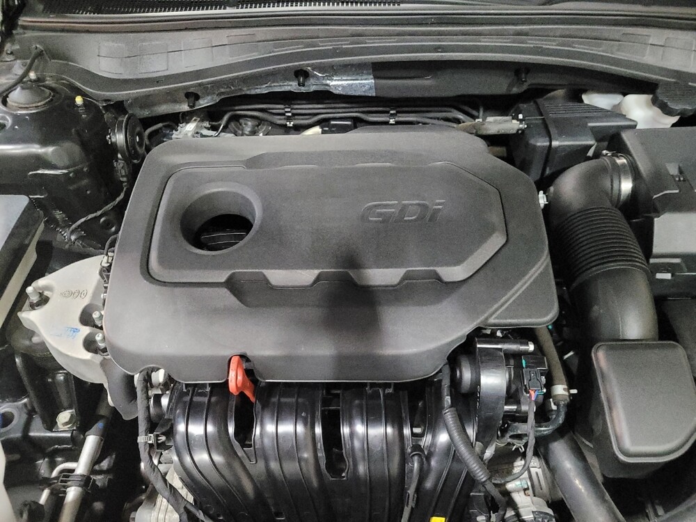 2018 Kia Optima in Glen Burnie, MD 21061 - 18081943 30