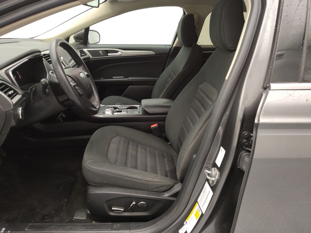 2020 Ford Fusion in St. Louis, MO 63125 - 18081960 17