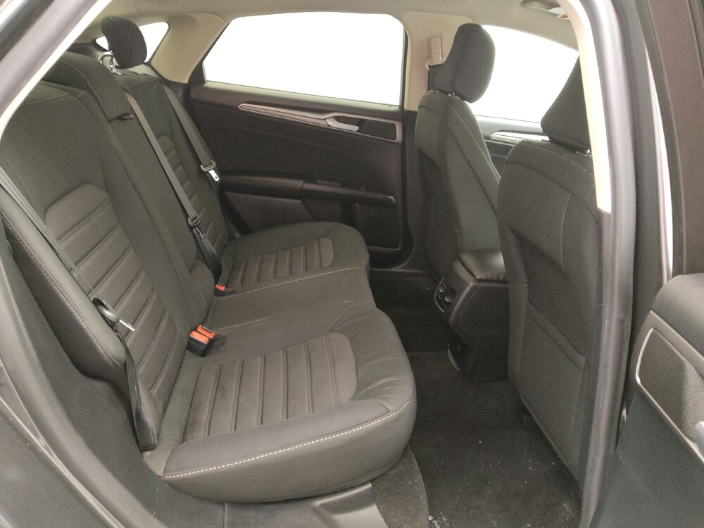 2020 Ford Fusion in St. Louis, MO 63125 - 18081960 19