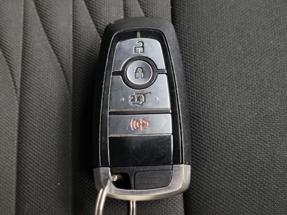 2020 Ford Explorer in Peoria, IL 61615 - 18081968 32