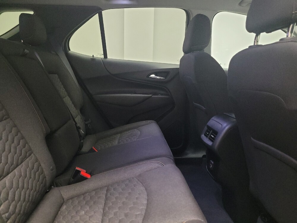 2019 Chevrolet Equinox in Eastpointe, MI 48021 - 18081972 19