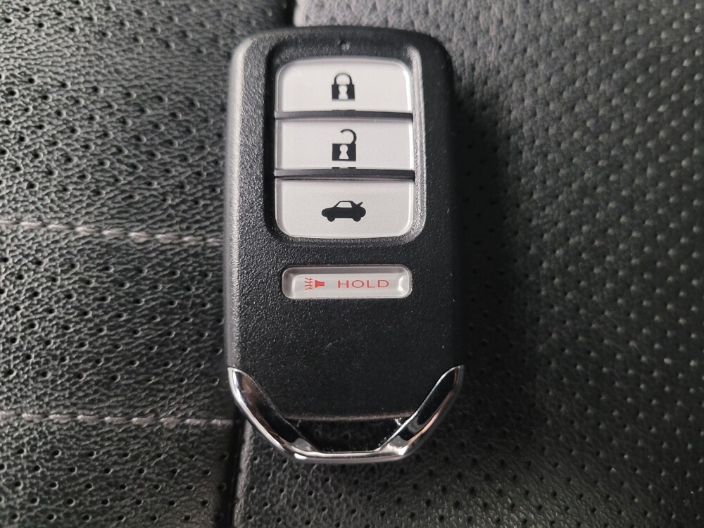 2020 Honda Accord in Eastpointe, MI 48021 - 18081973 32