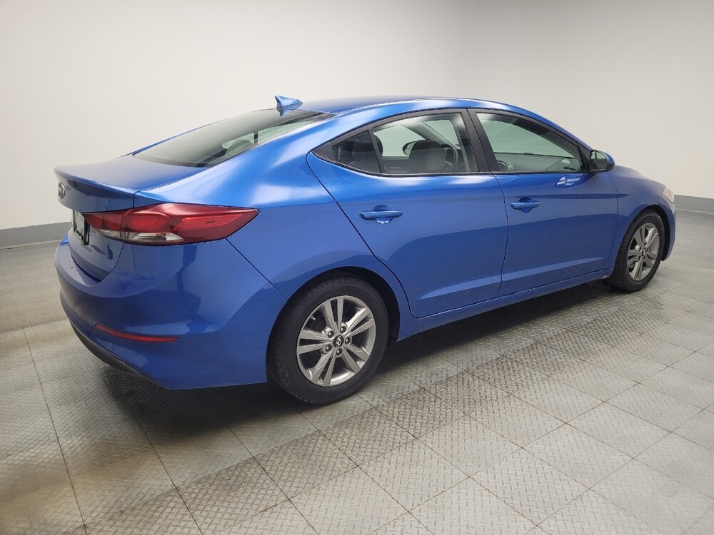 2017 Hyundai Elantra in Indianapolis, IN 46222 - 18081981 10