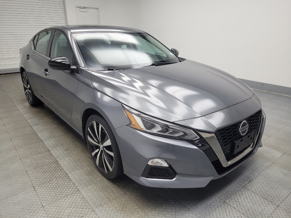 2020 Nissan Altima in Indianapolis, IN 46219 - 18081982 13